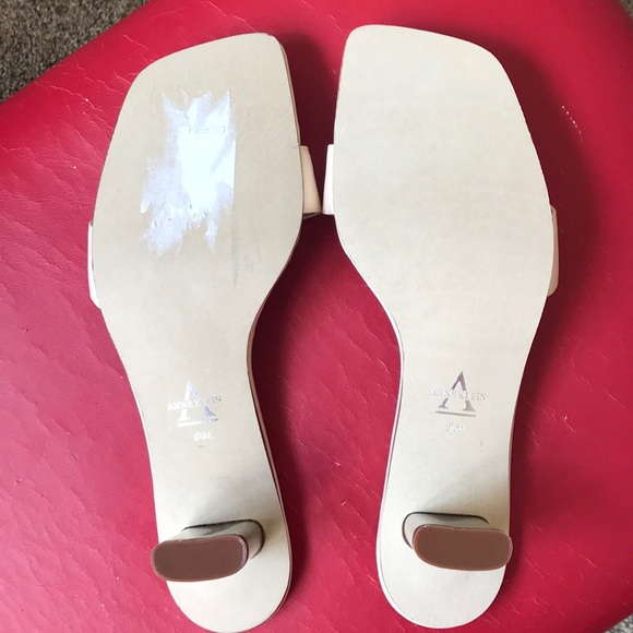 Ann Klein Champagne Satin slides - Picture 5 of 10